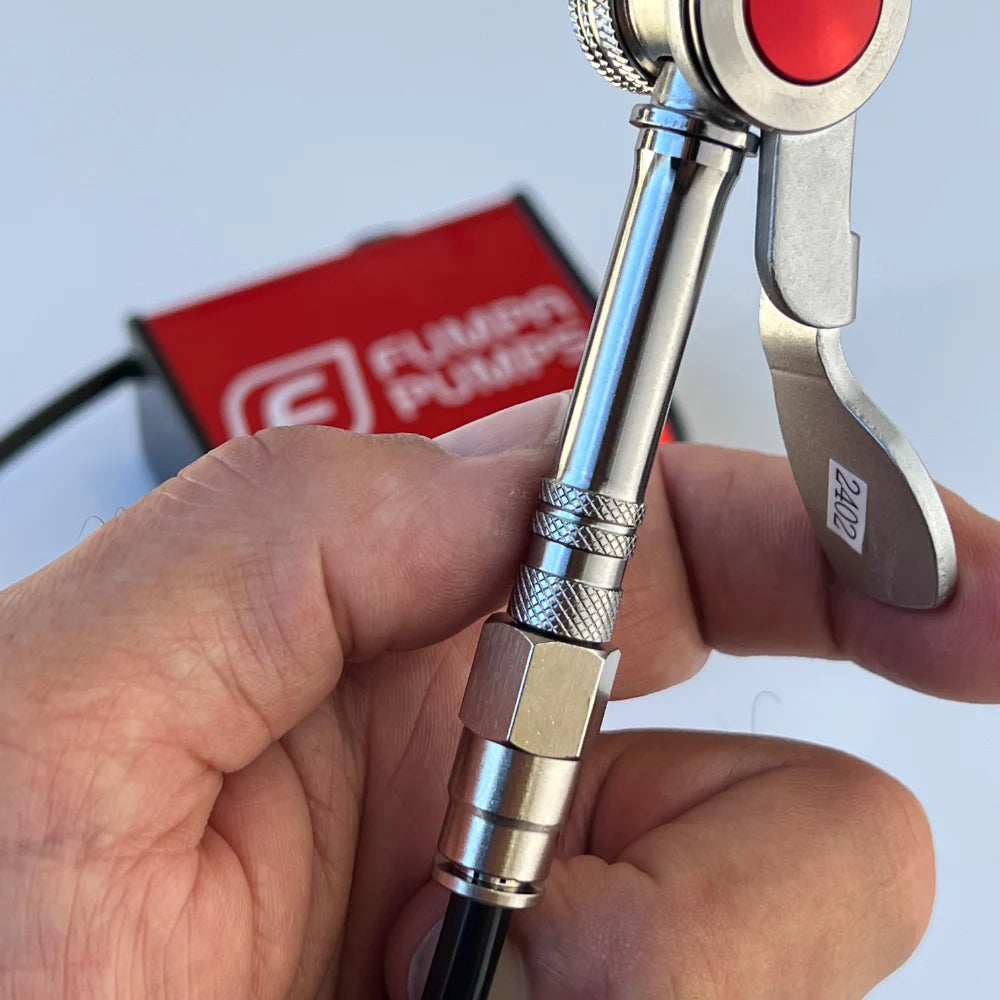 Universal chuck connector